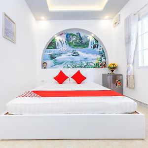 Super Oyo 598 Peony Hotel
